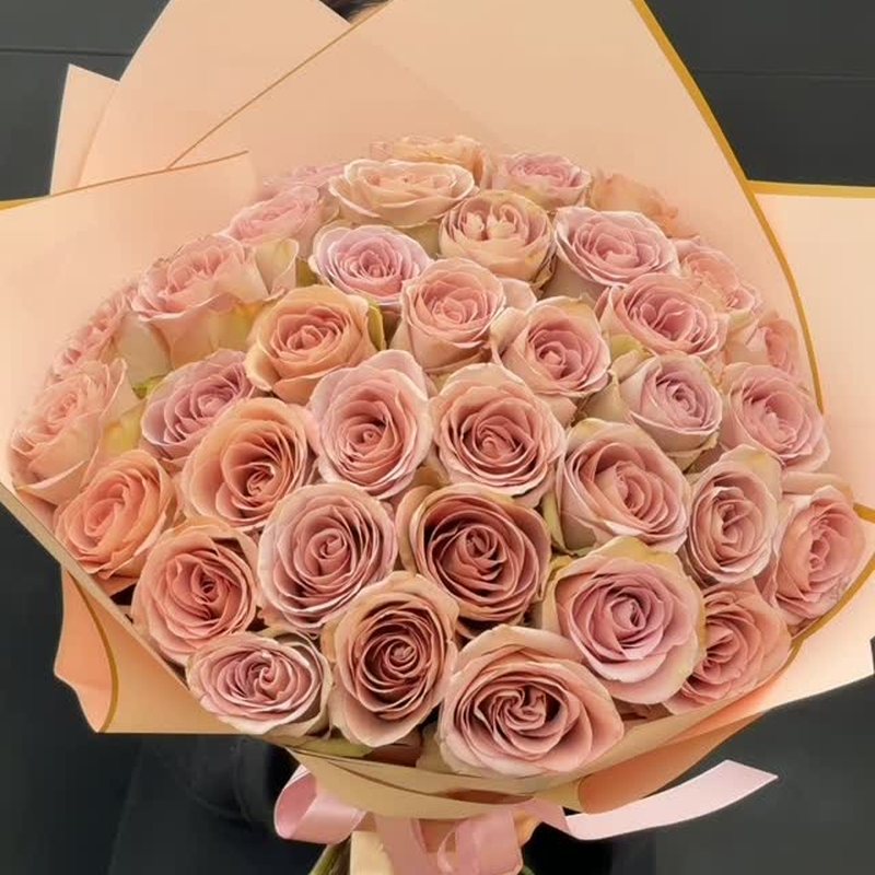 Rožinių rožių puokštė — InFlowers Instagram